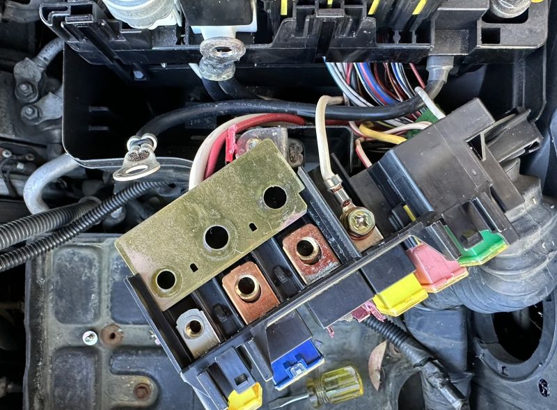 File:Fuse box metal plates can be removed.jpg