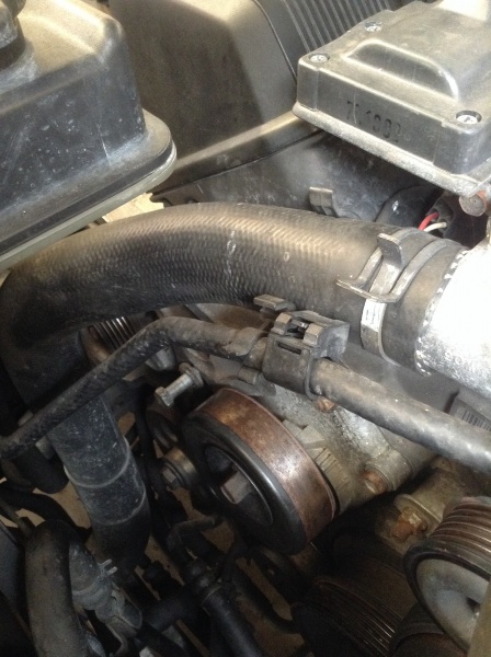 File:Alternator front left bolt.jpg