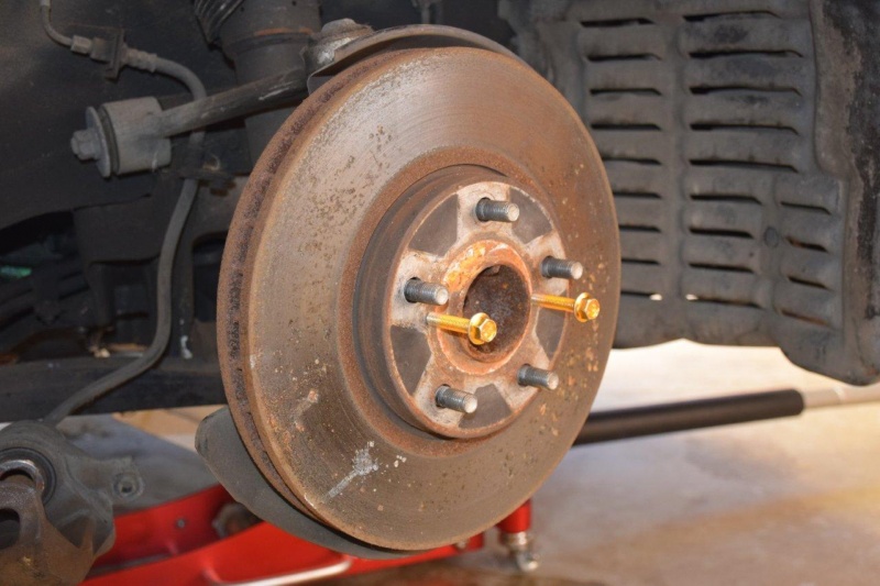 File:Removing the old disk using bolts.jpg