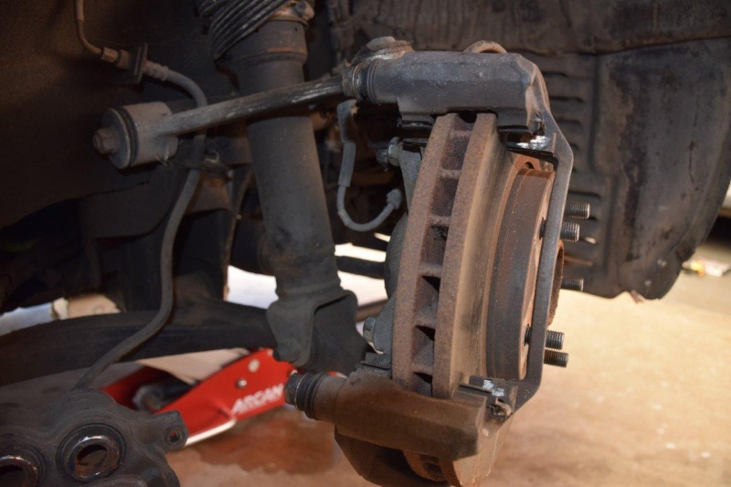 File:Caliper pins stuck.jpg